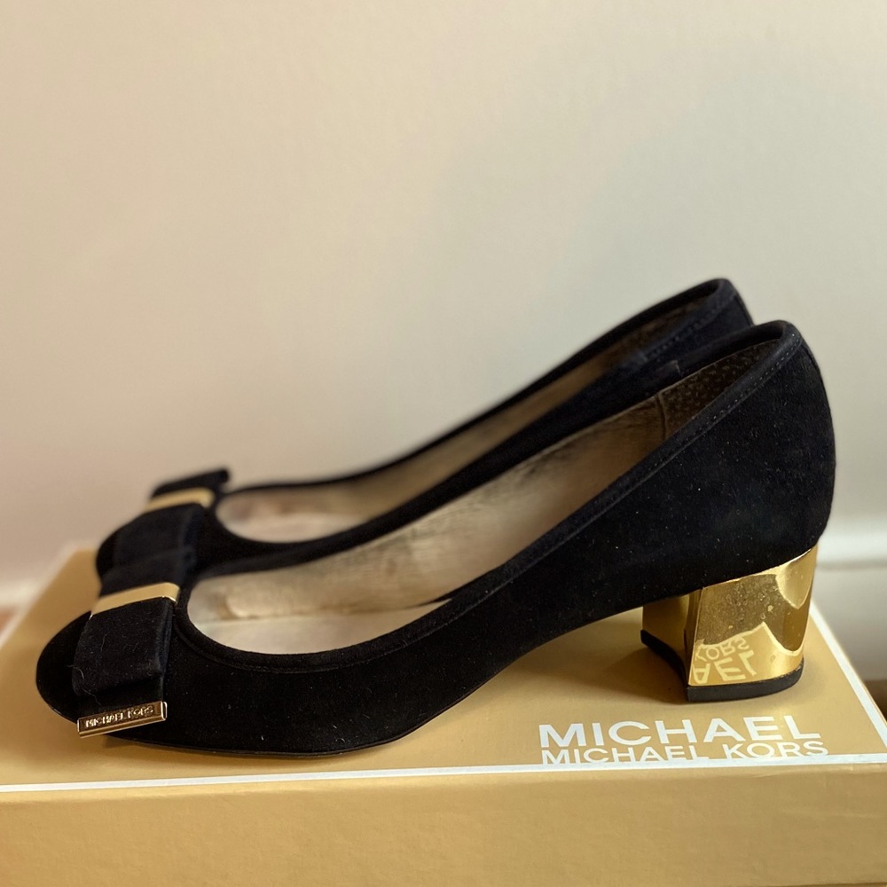 Michael Kors Kiera Suede Mid-Pump